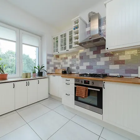 Komitetu Obrony Robotnikow 46 By Homeprime وارسو