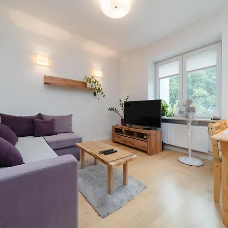 Apartman Komitetu Obrony Robotnikow 46 By Homeprime