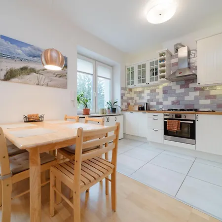 Apartman Komitetu Obrony Robotnikow 46 By Homeprime *