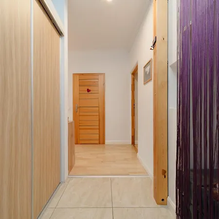 Apartman Komitetu Obrony Robotnikow 46 By Homeprime Varsó